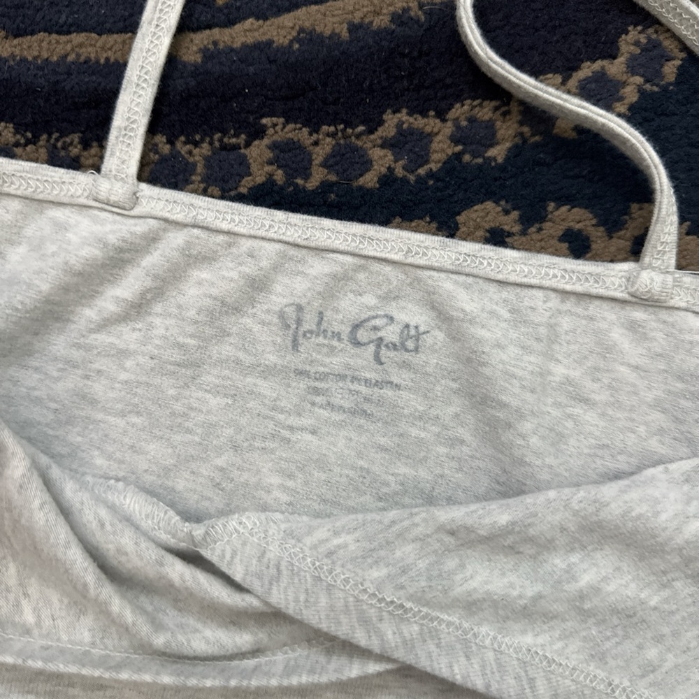 Brandy Melville Light Gray Wrap Top - Picture 3 of 3